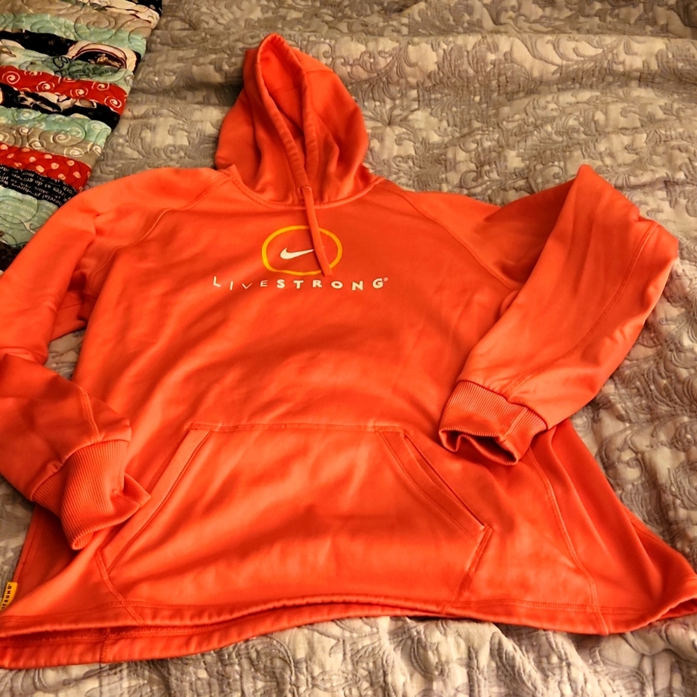 Nike livestrong hoodie